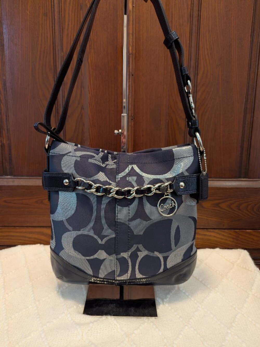 COACH Moto Optic Metallic Chain Signature Jaquard Shoulder Bag F19820